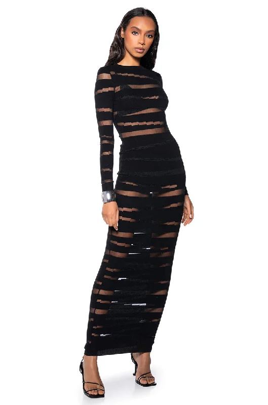 CUT IT OUT LONG SLEEVE KNIT MAXI DRESS